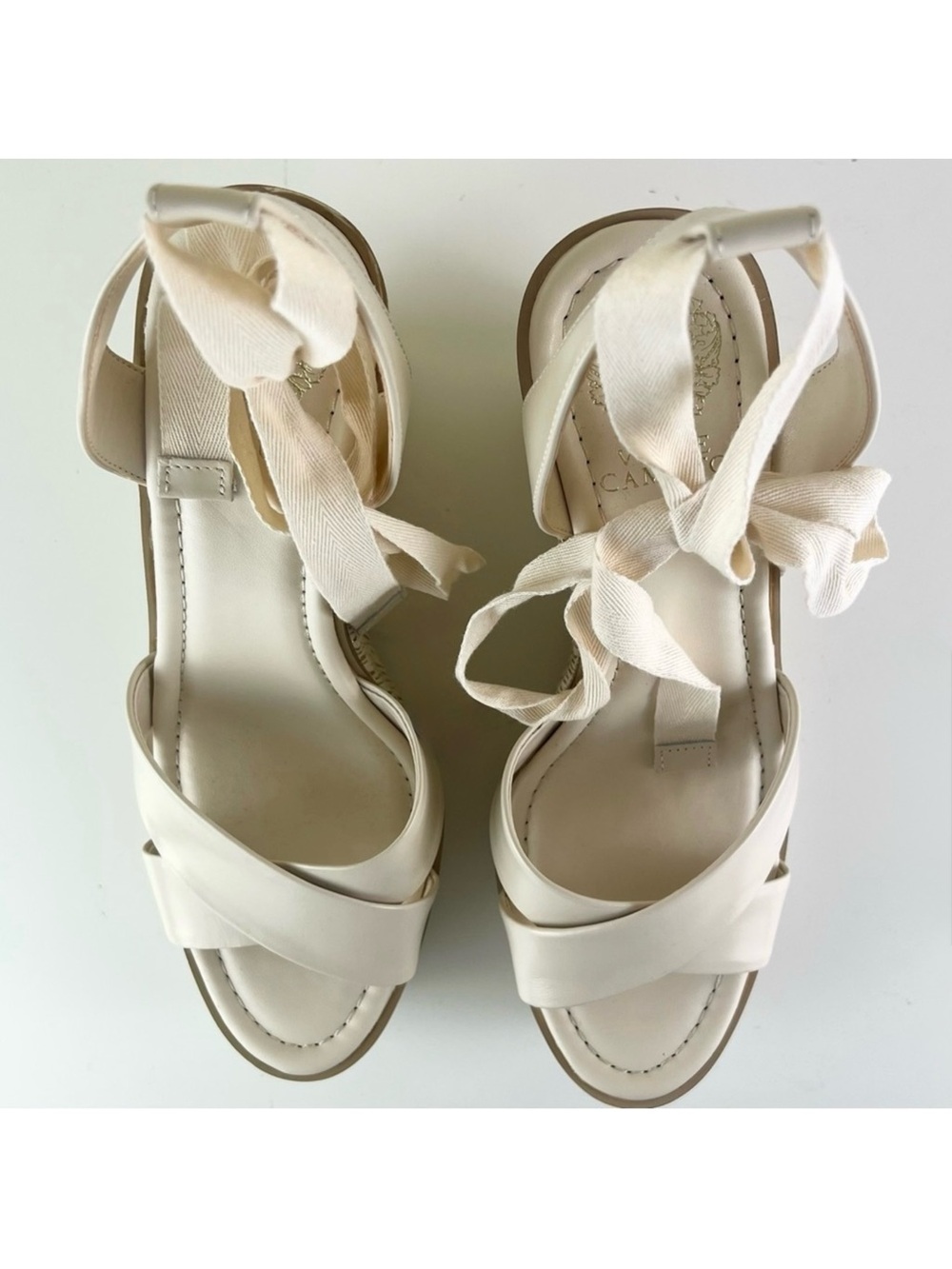 NEW VINCE CAMUTO BEIGE PLATFORM WEDGE SANDALS - Picture 11 of 12